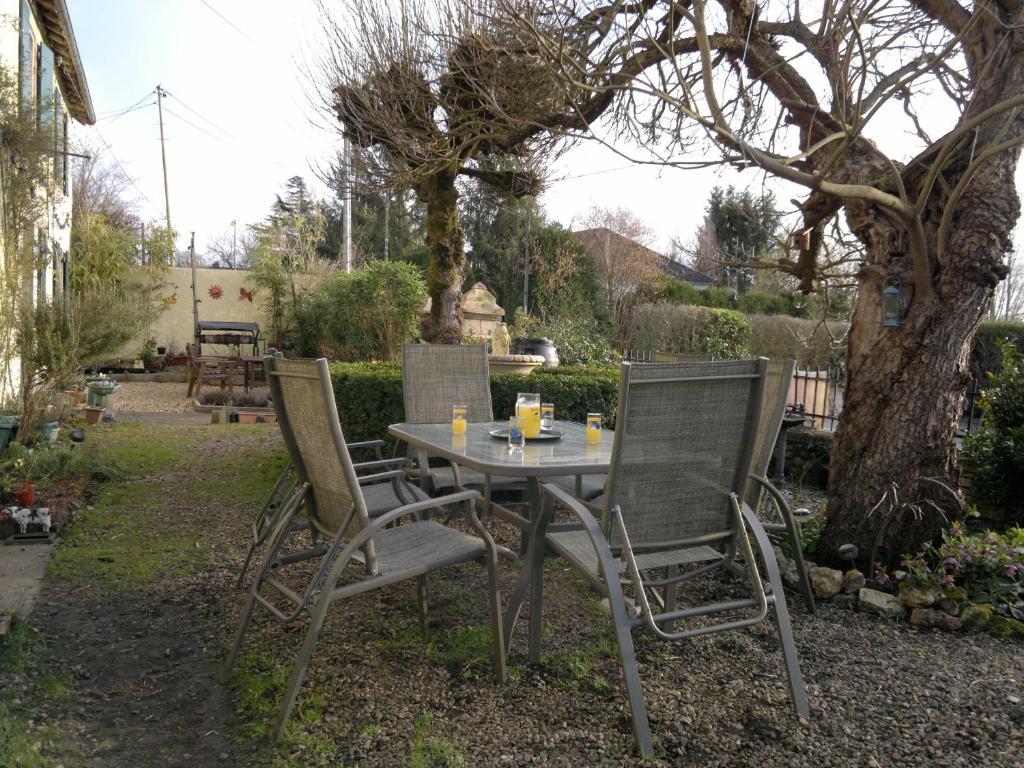 La Maison Jaune Bed and Breakfast Bouresse Εξωτερικό φωτογραφία